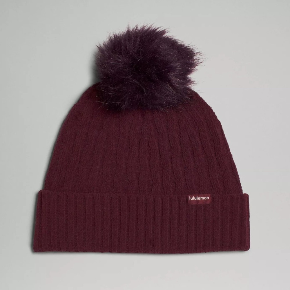 Lululemon Cable Knit Pom Beanie Hat Winter Hat Cassis NWT